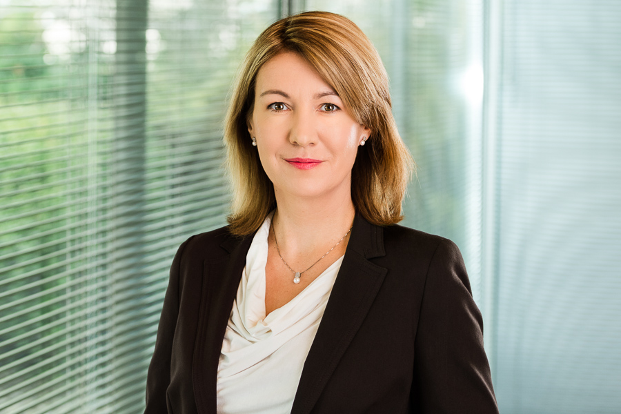 Dagmar Moserová, Manager